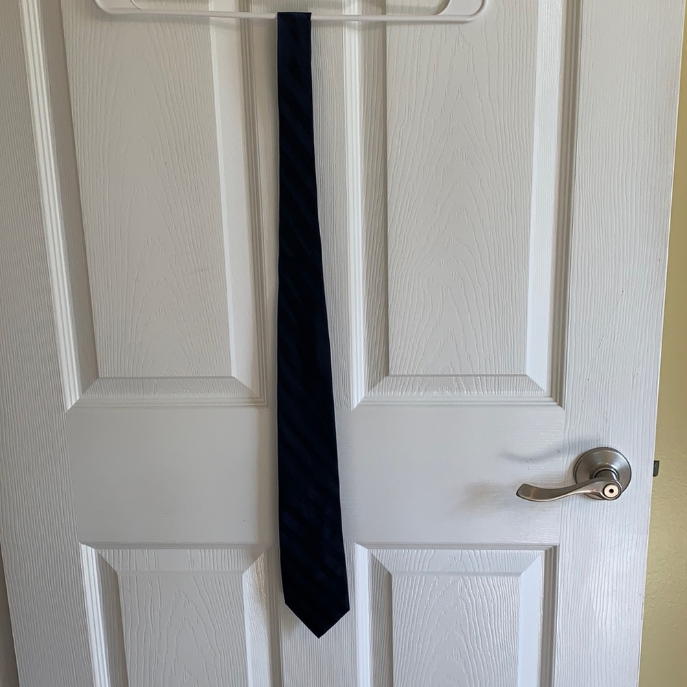 Used Men's Croft & Barrow® Solid Tie in Navy
